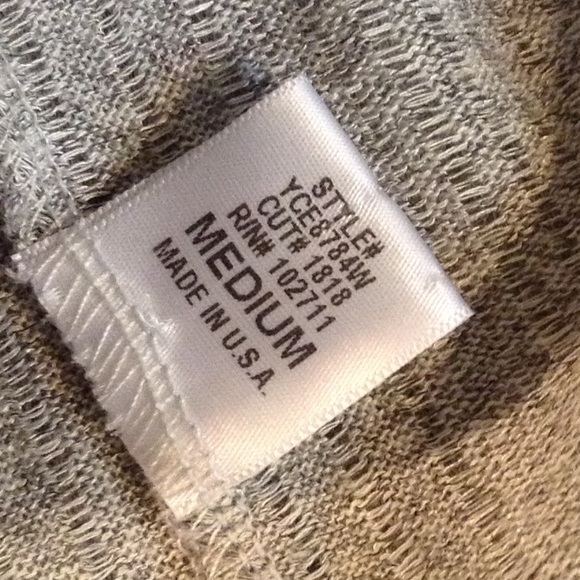 ⬇️ GREY BATWING SWEATER - Picture 5 of 7