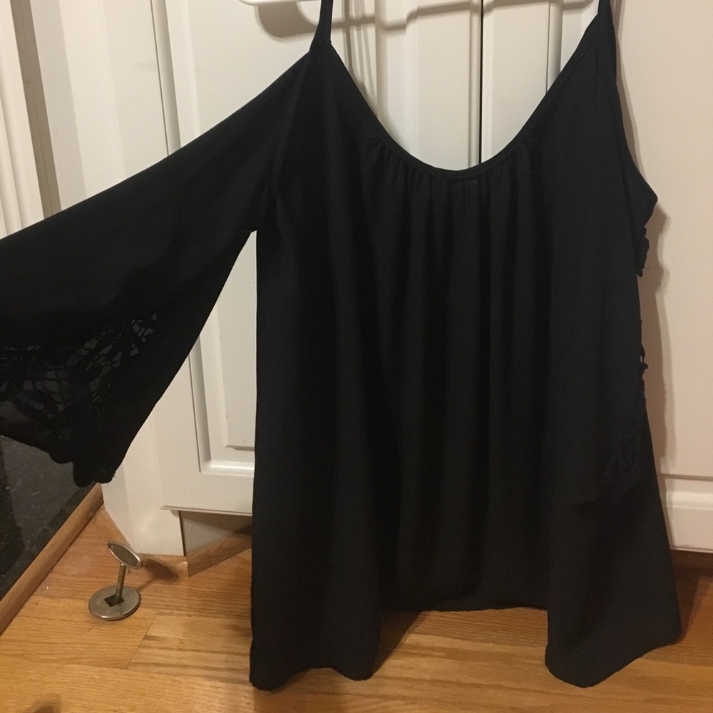 Cute top.