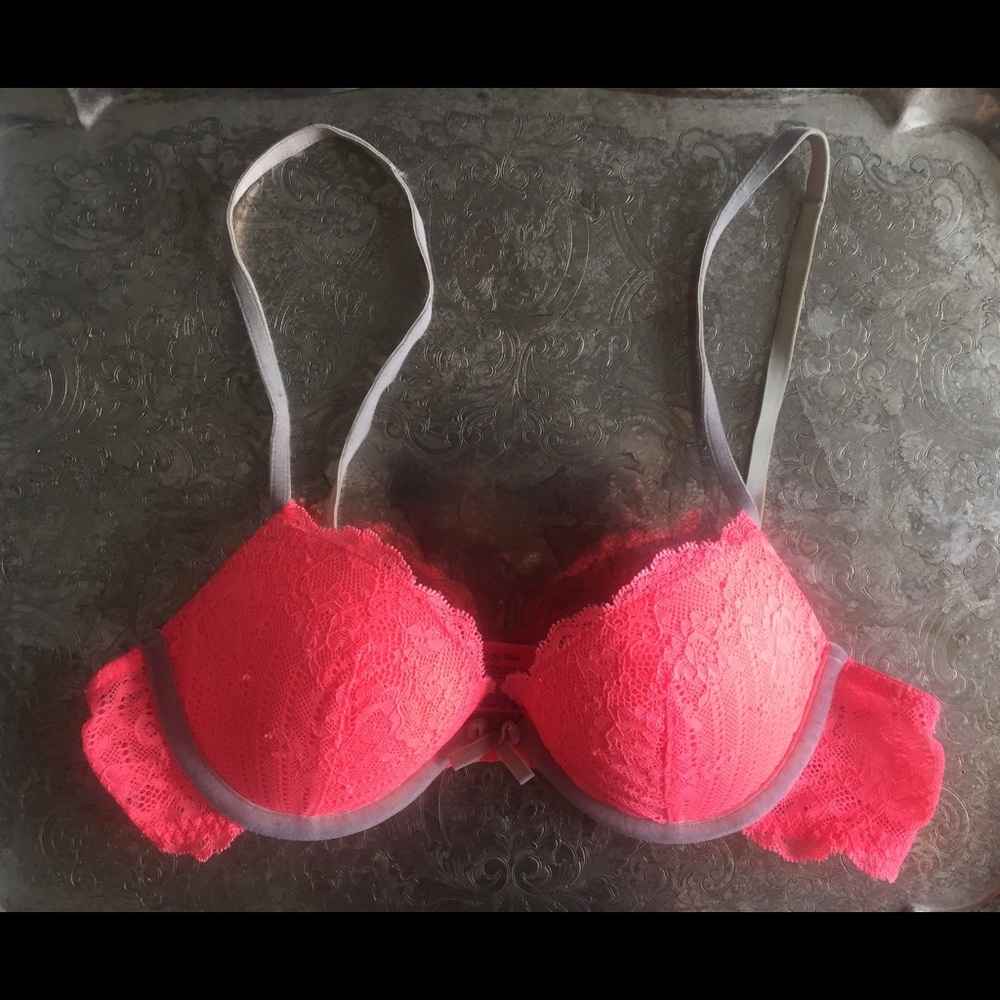 Gap Body Coral Lace Demi Bra