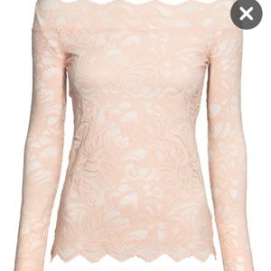 H&M
Women's Natural Lace Off-the-shoulder Top