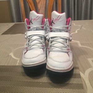 Pink Jordan flights