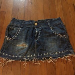 Distressed skirt