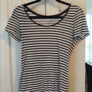AEO basic fit striped tshirt