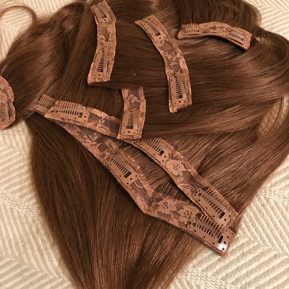 🚫SOLD🚫18" REAL clip n extensions