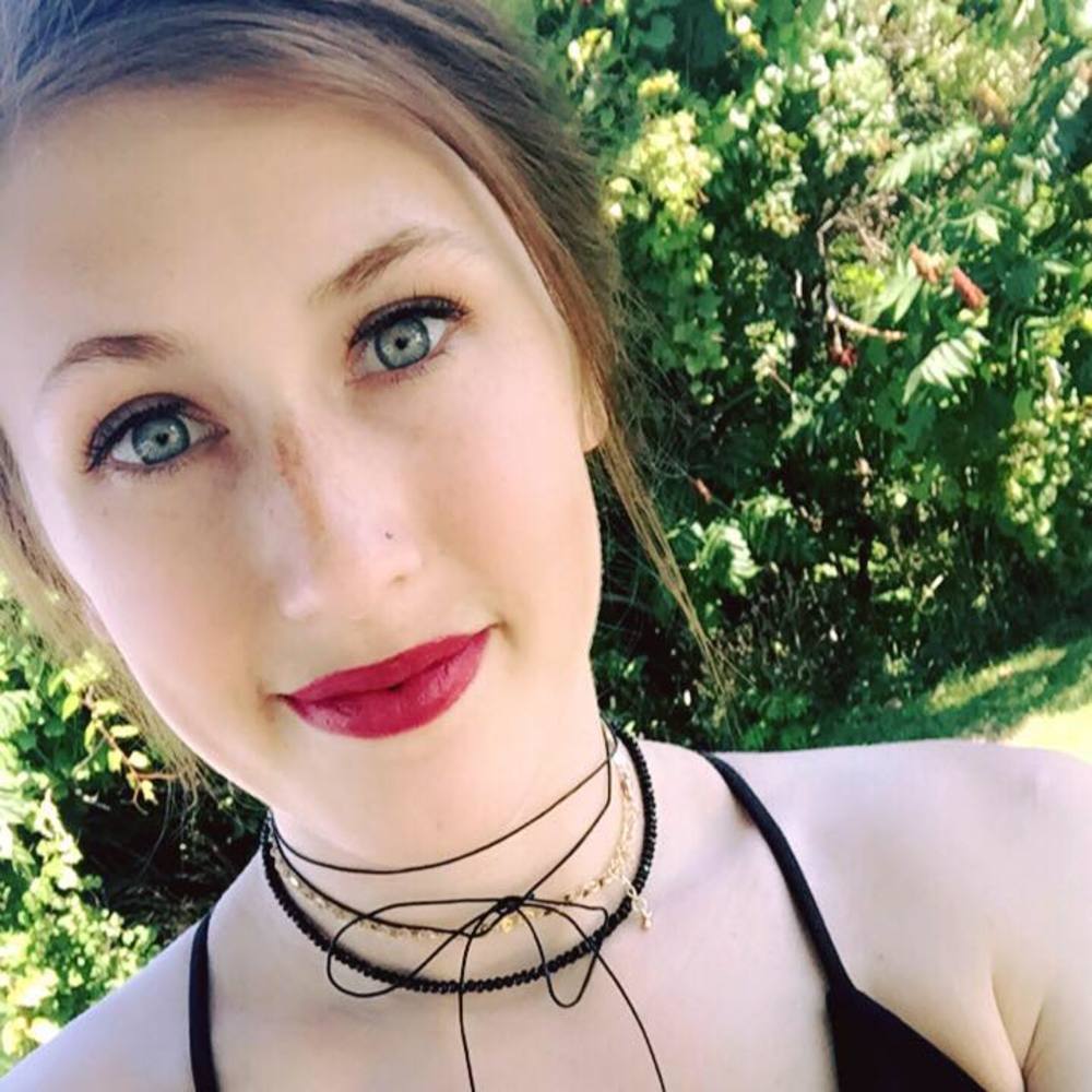 Meet your Posher, Samantha
