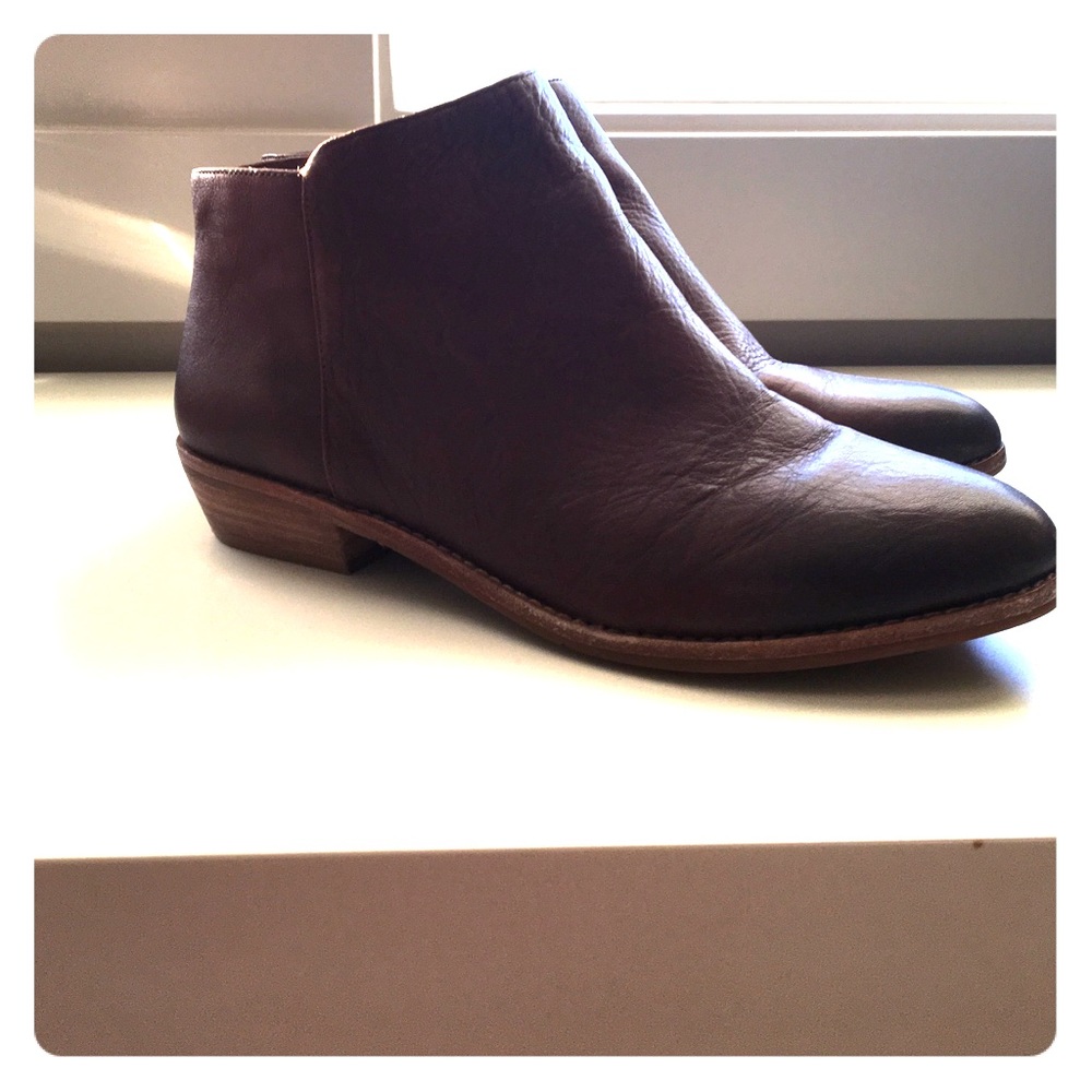 Giana Bini brown leather ankle boot