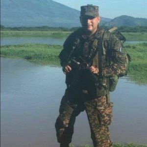 Meet your Posher, Cesar