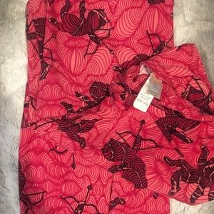 Lularoe onesize leggings Valentine's Day Cupid