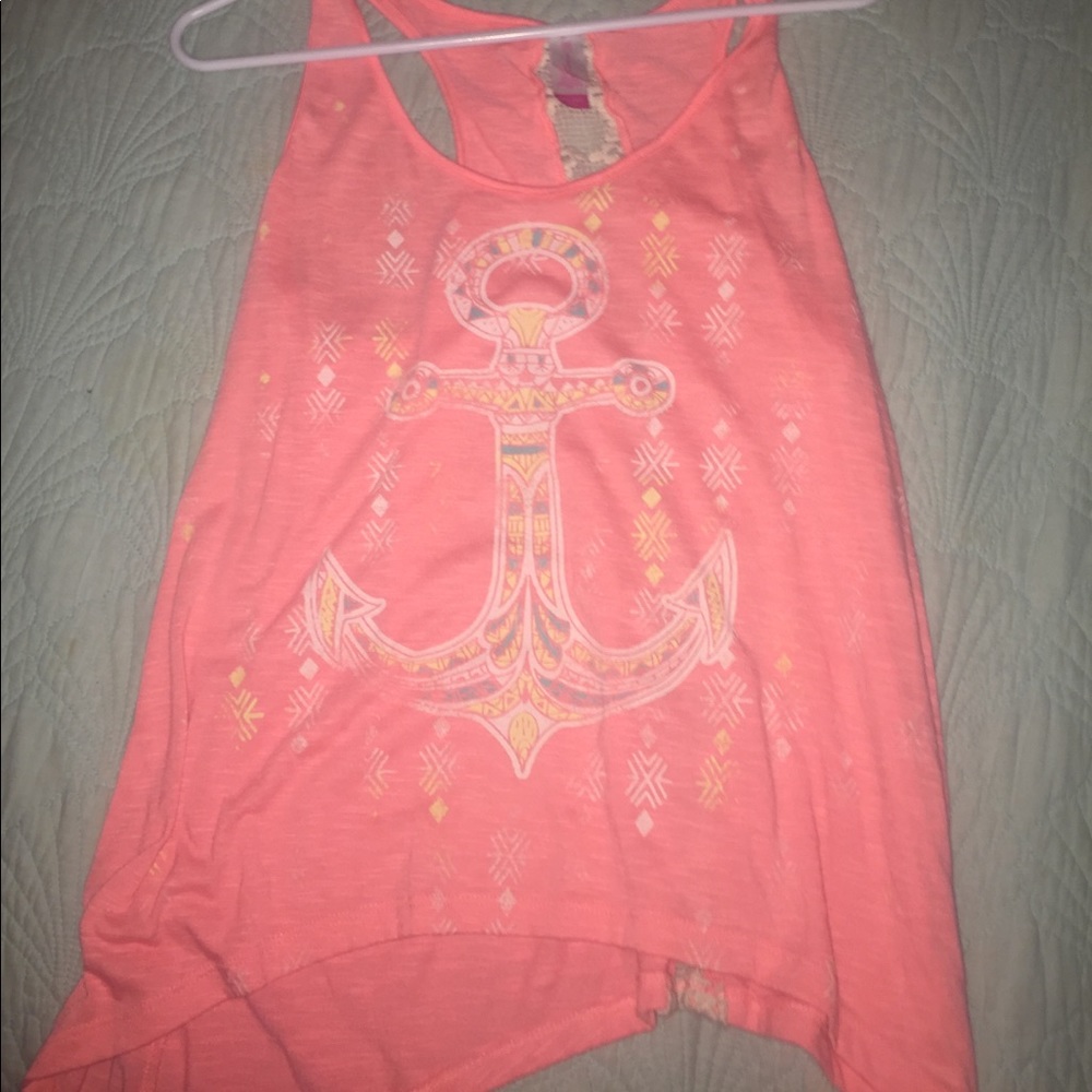 That has a anchor on it