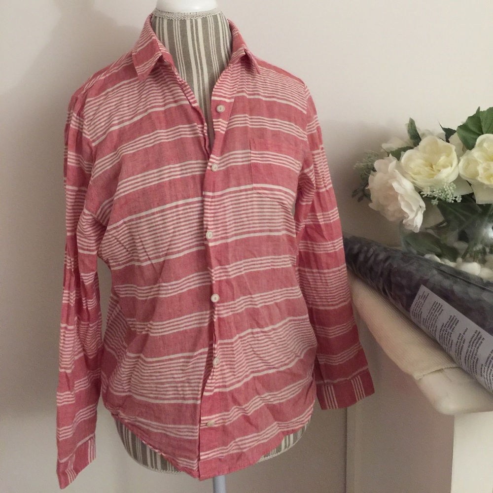 Stripe Botton down shirt size M
