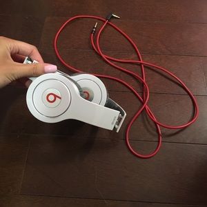BEATS headphones by doctor Dre