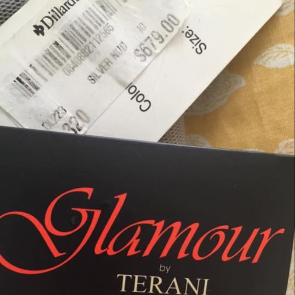 Glamour by Terani Formal