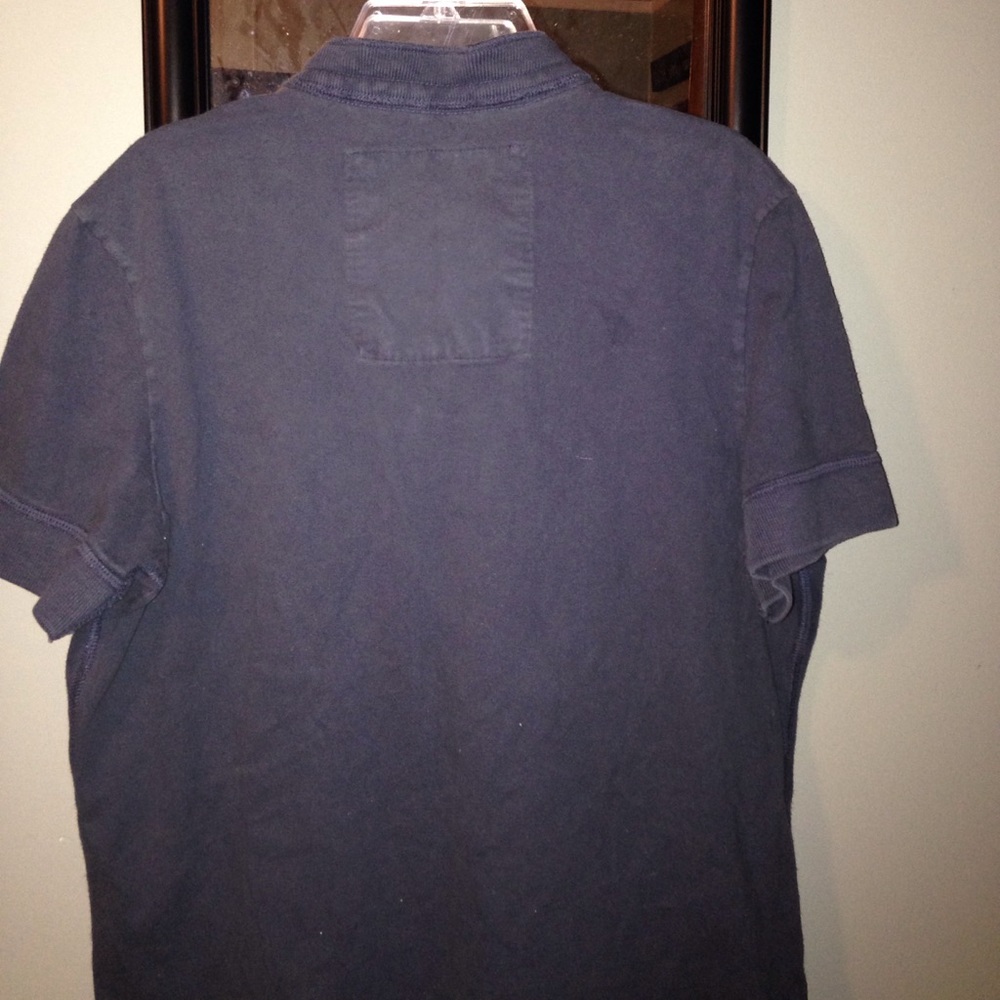 Hollister button tee - Picture 3 of 3