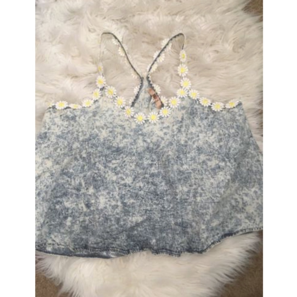 Blue Acid Wash Daisy Racerback Cropped Top - Picture 3 of 6
