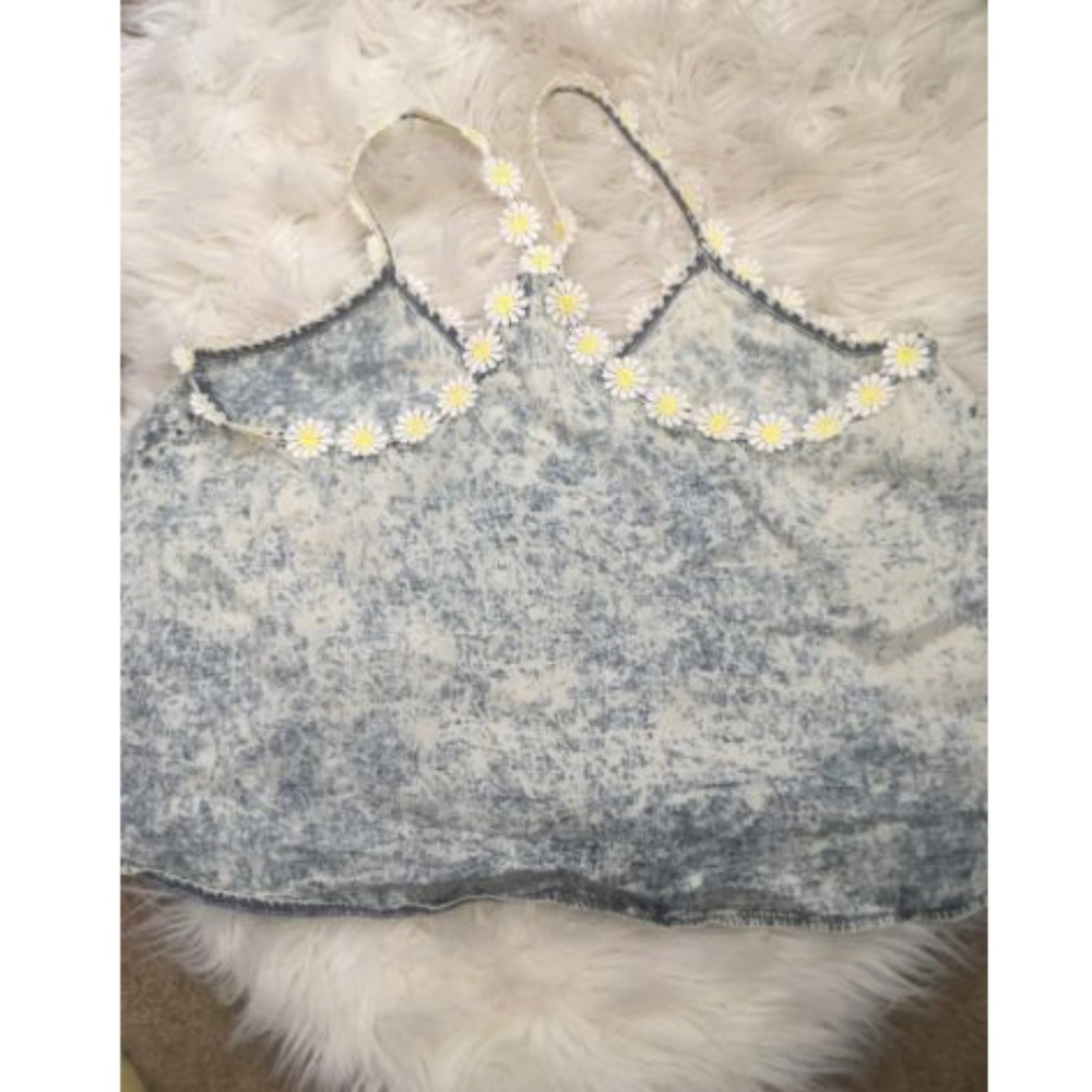 Blue Acid Wash Daisy Racerback Cropped Top - Picture 6 of 6