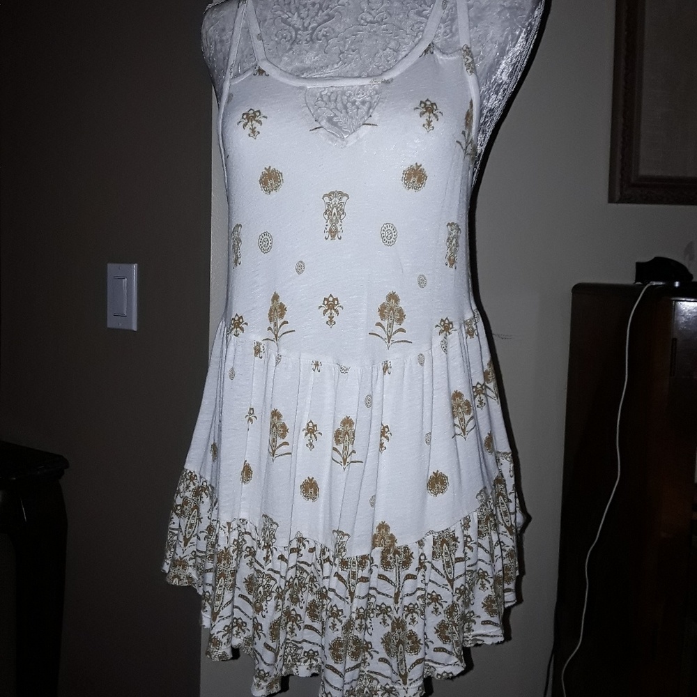 Adorable Free People top