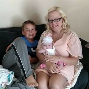 Meet your Posher, Holly