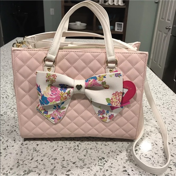 Betsey Johnson Be Mine Quilted Bag - Picture 1 of 8