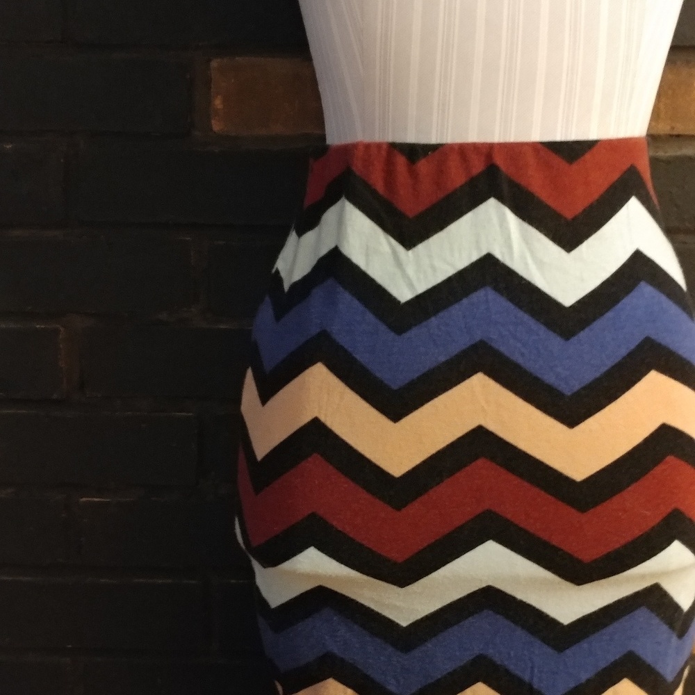 Bodycon Midi Chevron Charlotte Russe skirt