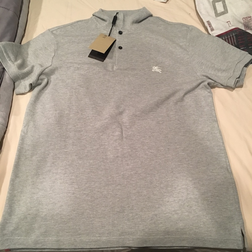 New with tags Burberry collard shirt