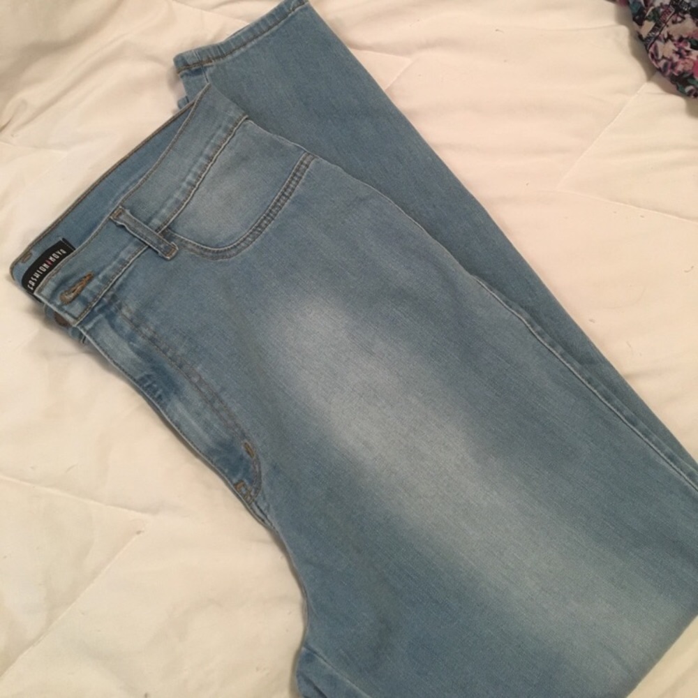 Fashion nova jeans size 1x