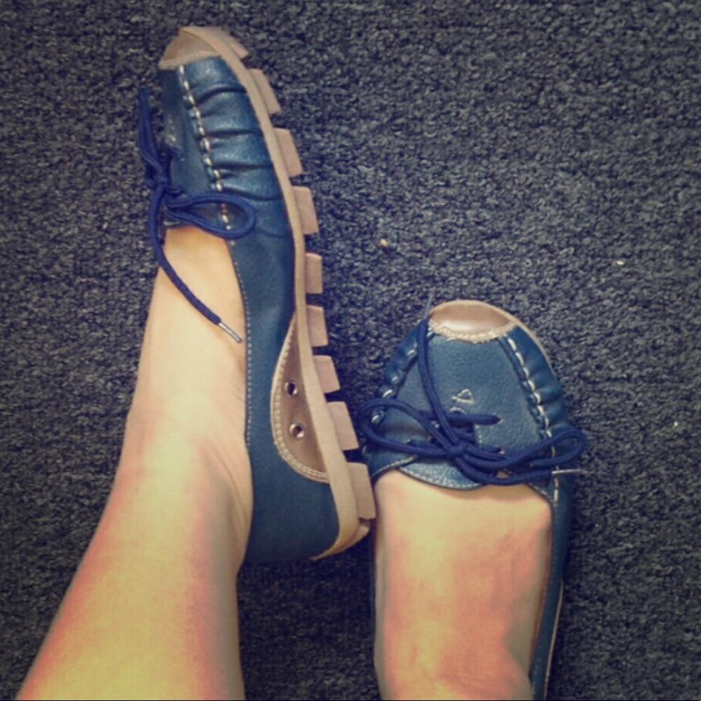 Leather deep grayish blue loafer size 6