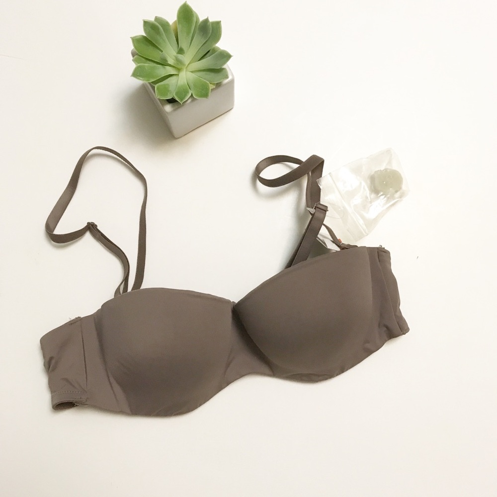 GAP strapless t-shirt bra.