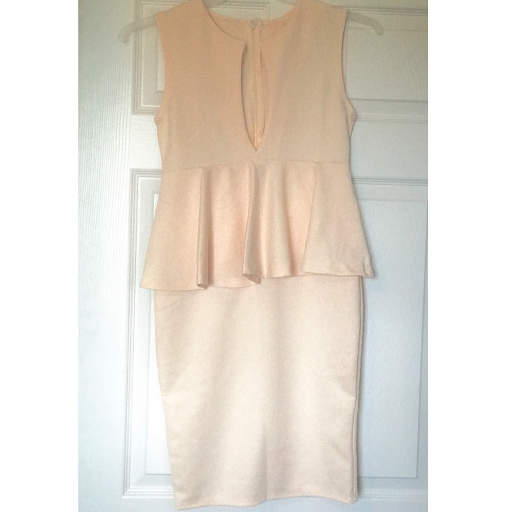 🍂NWOT🍂 Casual Peplum Dress