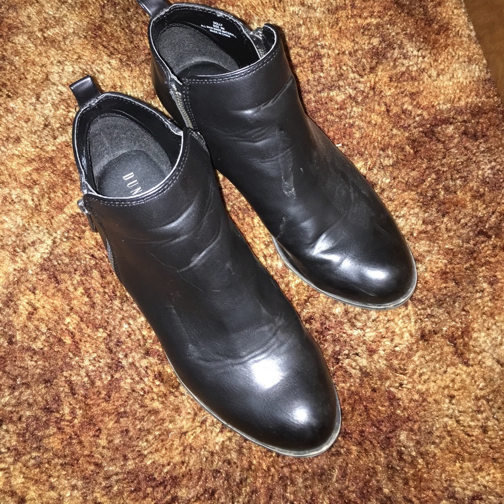 Dunes black ankle boots