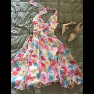 Super cute Alyn Paige New York halter dress