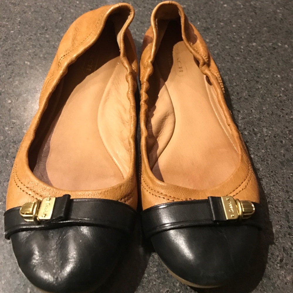 Coach flats