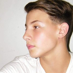 Meet your Posher, Carson