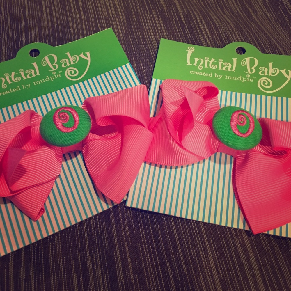 Initial Baby Bow "O"