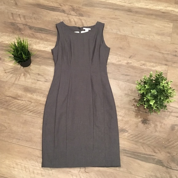 Dresses & Skirts - ⚡️FLASH SALE⚡️NWOT Gray fitted dress