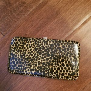 Cheetah snap-close wallet