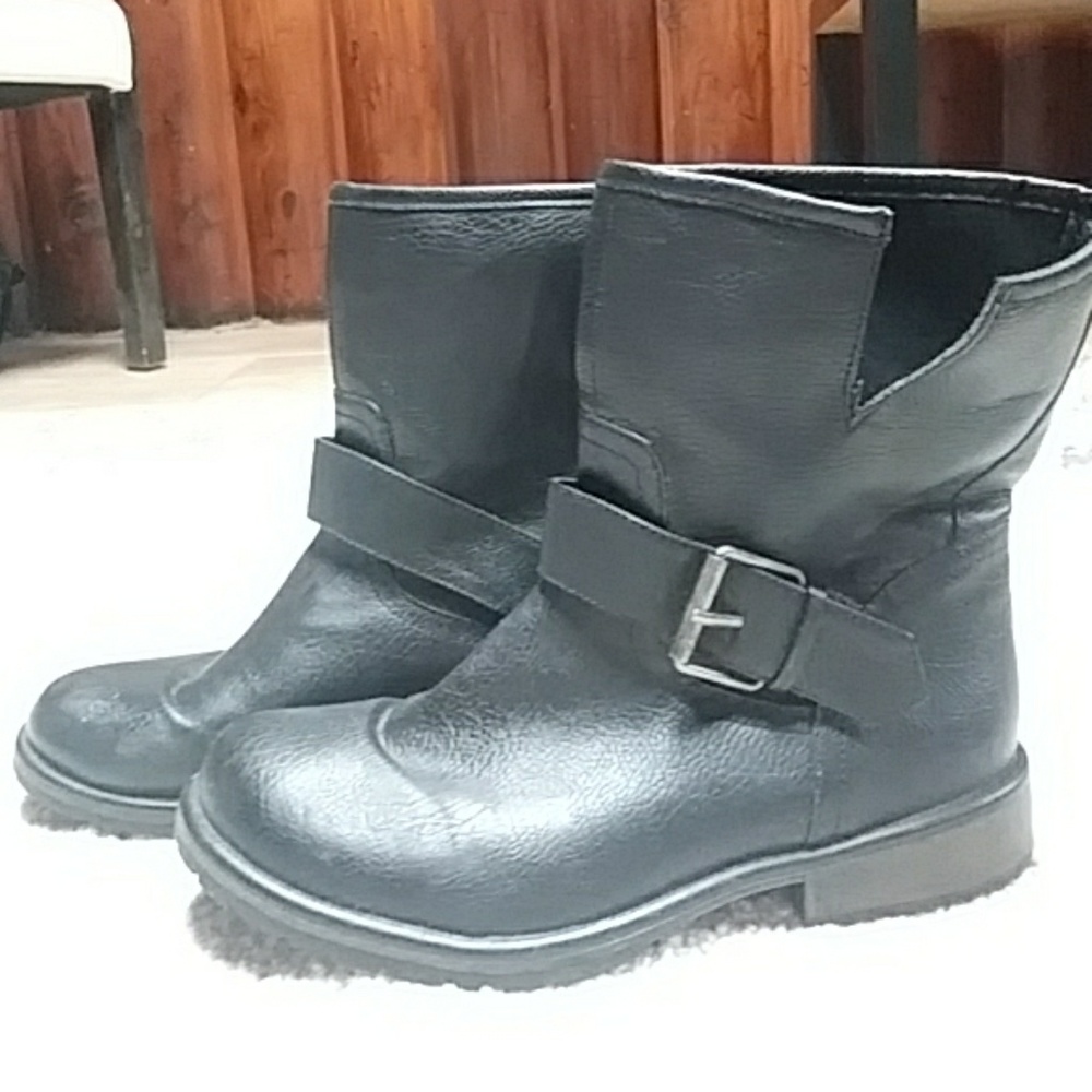 Forever 21 | Faux Leather Boots