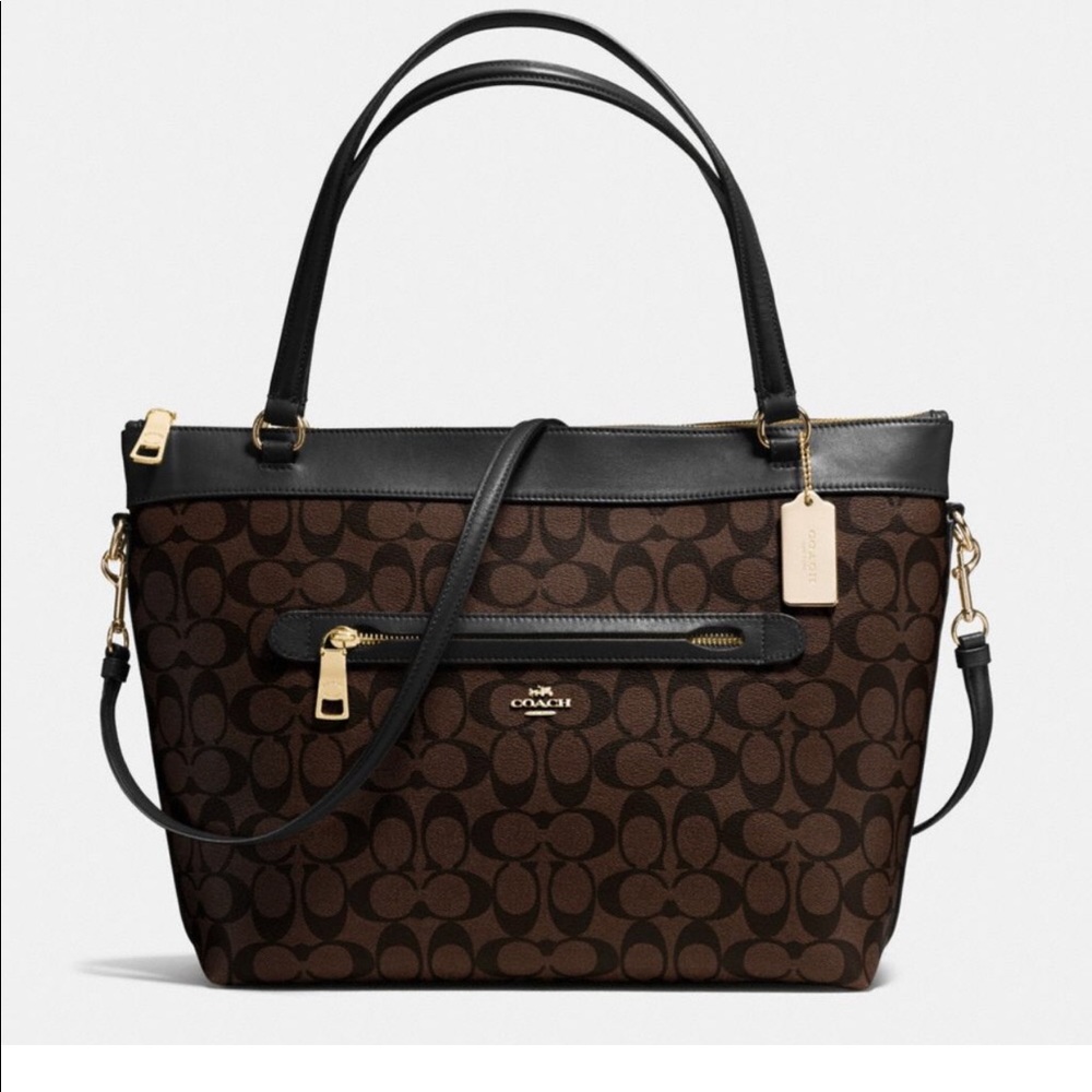 NWOT Signature Tyler Tote