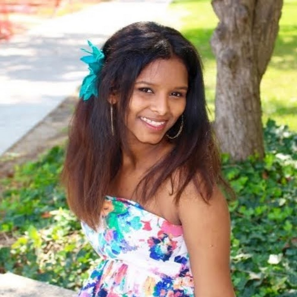 Meet your Posher, Fatima