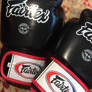 NEW!!!! Fairtex Muay Thai Boxing Gloves BGV1 16 oz