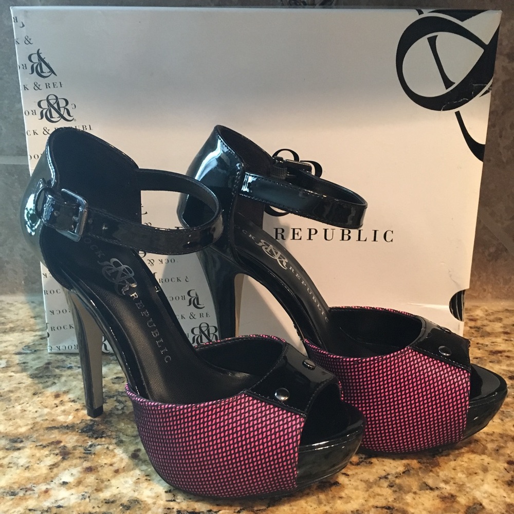 Rock & Republic Heels Size 5.5(fit like 6)