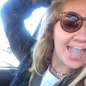 Meet your Posher, Kara