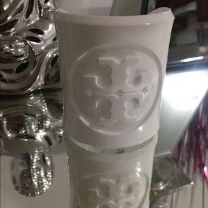 Tory plastic bracelet