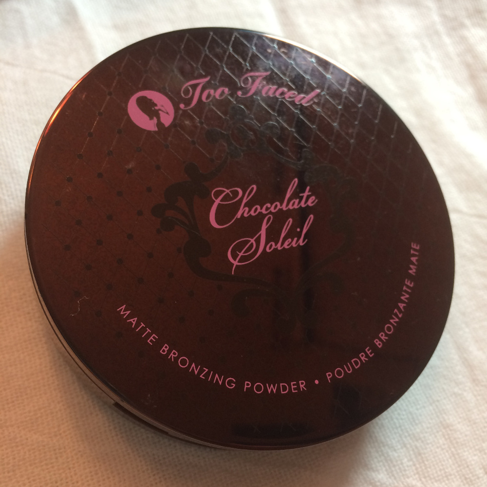Too Faced Chocolate Soleil Matte Bronzing Powder