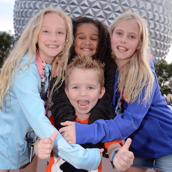 Meet your Posher, Robbi - Picture 6 of 7