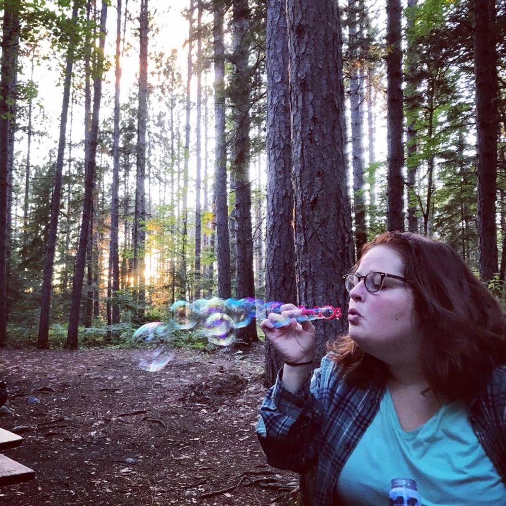 Meet your Posher, Alicia