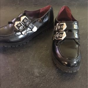 Report loafers, size 9