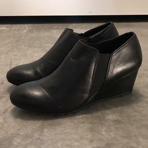 Vionic Stanton Wedge Bootie with Orthaheel