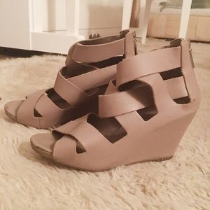 Dolce vita genuine leather camel color heel wedges