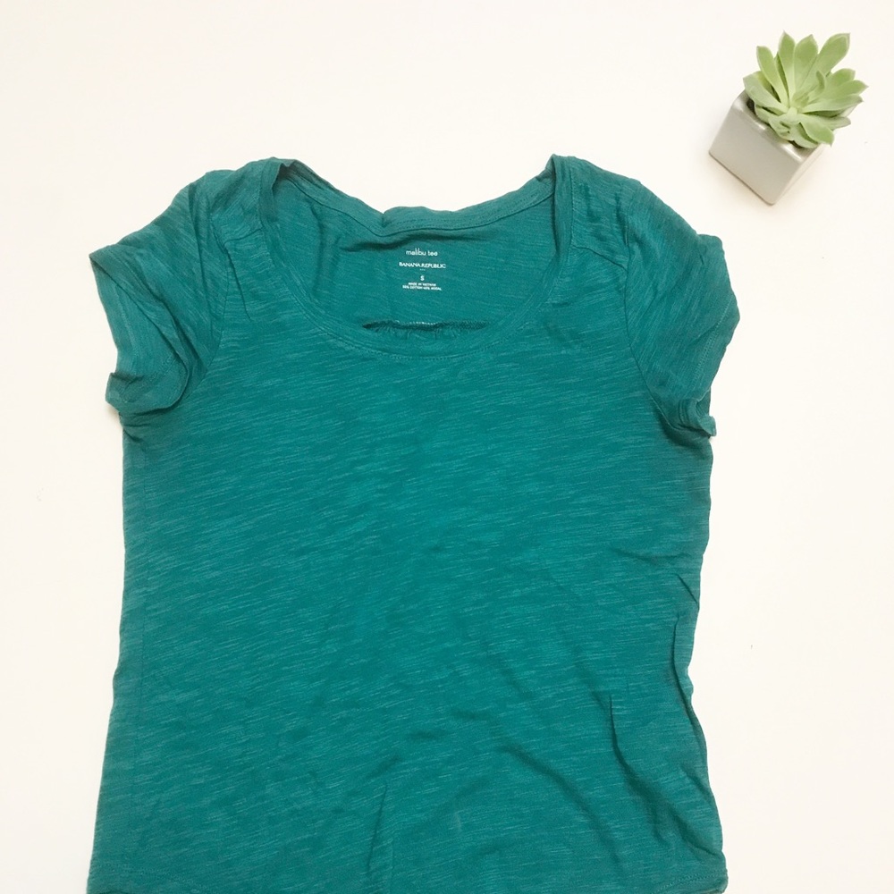 Banana Republic Malibu Tee