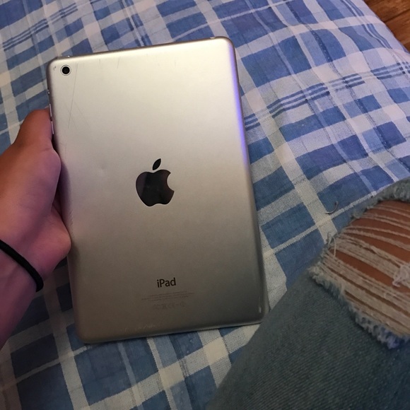 iPad mini - Picture 2 of 4